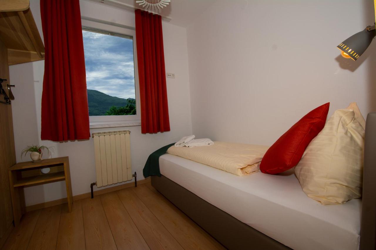 Schlafmeile Traunsee Ebensee Buitenkant foto